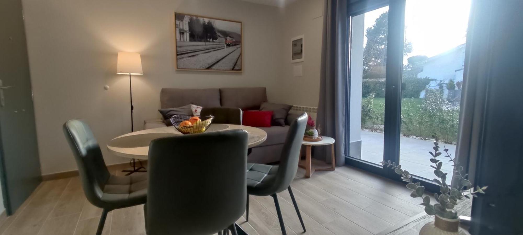 Rincones De Riaza Solo Adultos Guest House Luaran gambar
